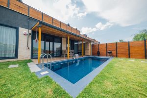 Şehrin Gürültüsünden Uzak, Doğanın Kalbinde Bir Tatil: Çatı Sapanca